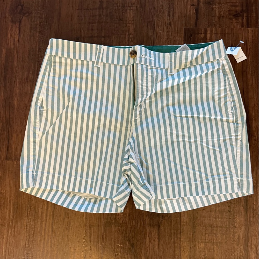 NWT Old Navy size 10 Everyday Shorts
